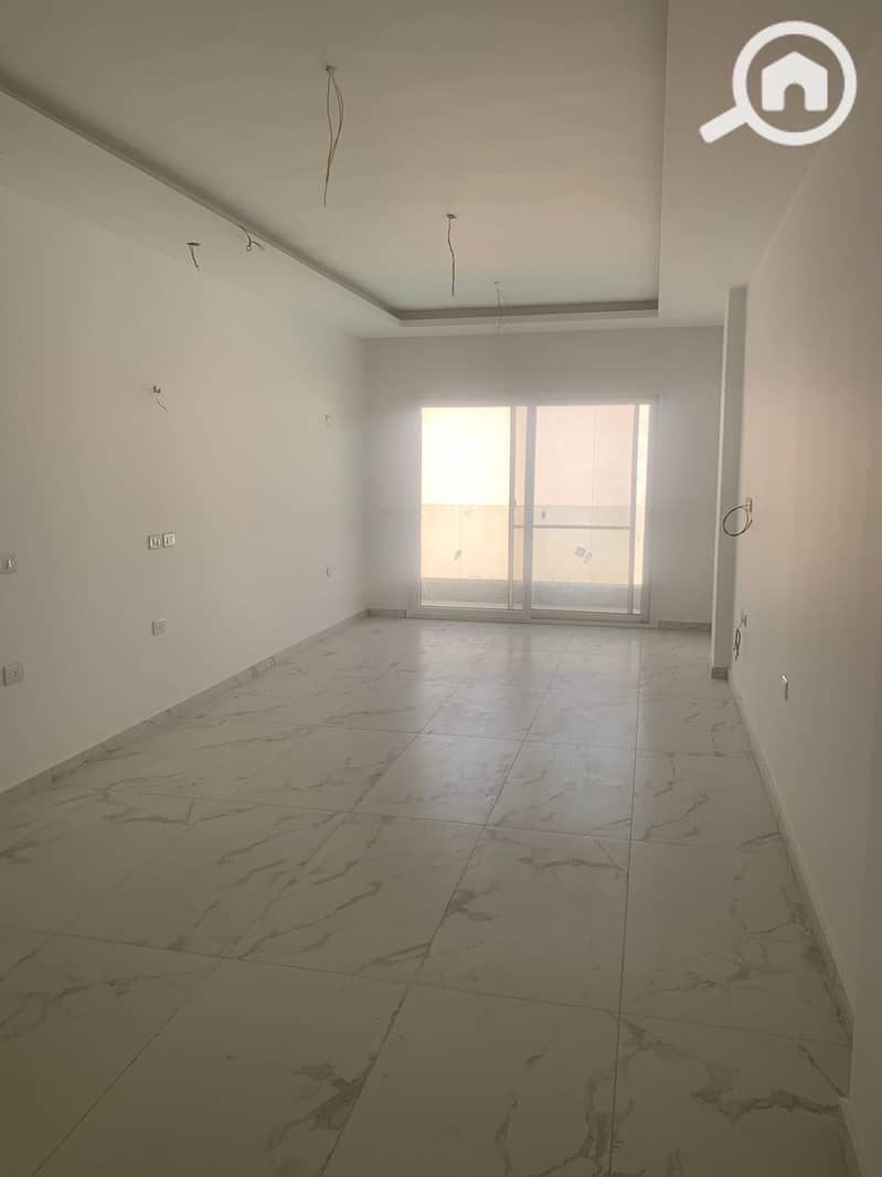 3 4eef35d5-890f-4b25-bfe2-fd3077450b8f. jpg