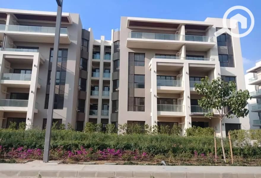 10 dc6abffd-e2d9-4858-8c38-a27c9cf4e6ef. jpg