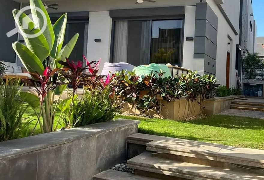 4 7756524-5c153o. jpg