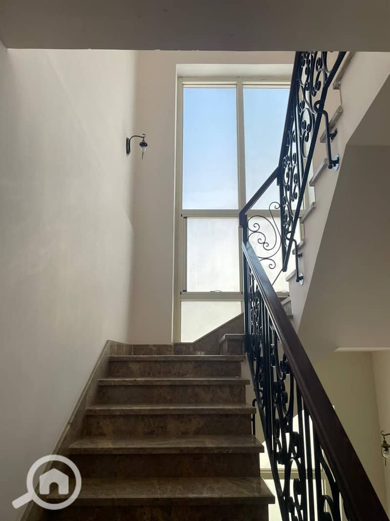 2 WhatsApp Image 2025-08-12 at 10.16. 44_6ce53223. jpg