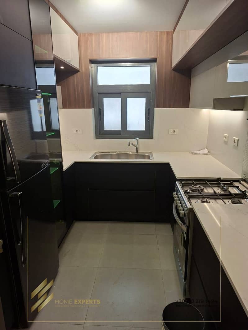 11 e42b3603-1001-44e0-bd4b-6de24730f023. jpg