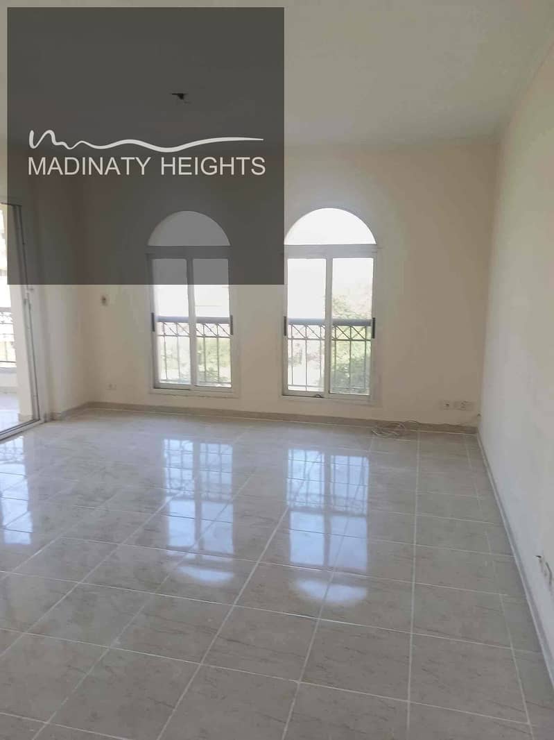 4 f2705a2a-2783-4c13-959a-b8b8a4db0835. jpg