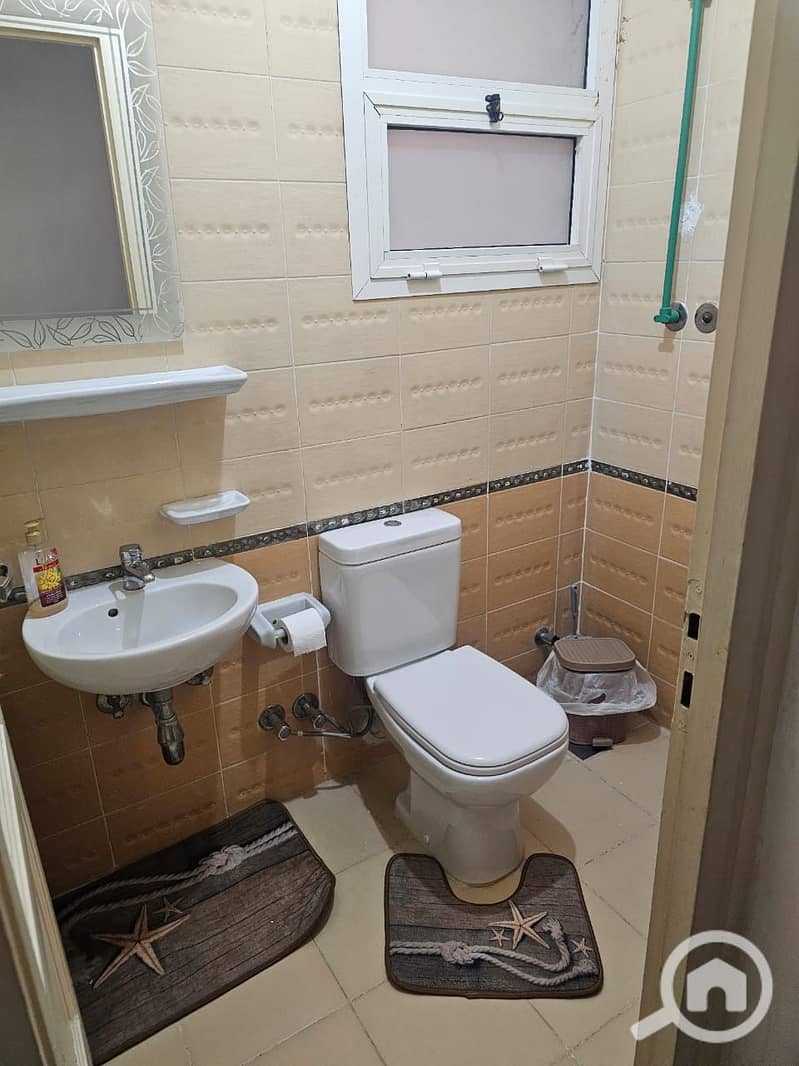 5 07dffbfc-35b9-411a-a5fd-c7a693fa1db4. jpg