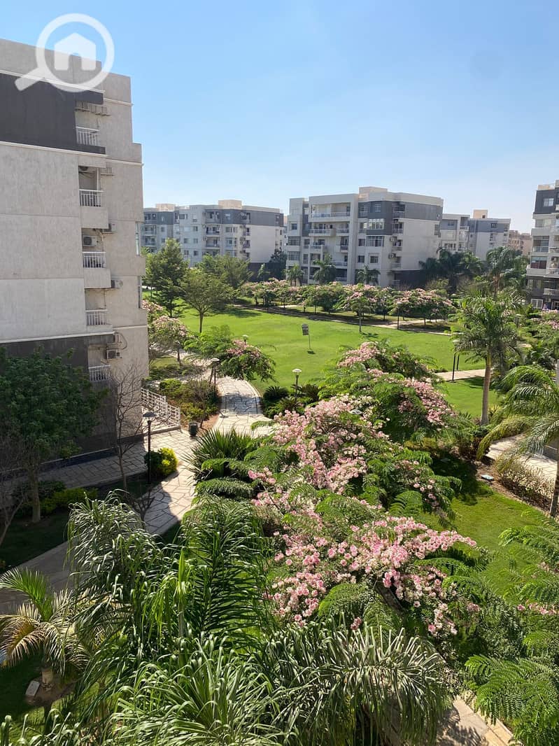 9 b868fabc-cd89-41e2-b2ac-c7f2f55a3bde. jpg