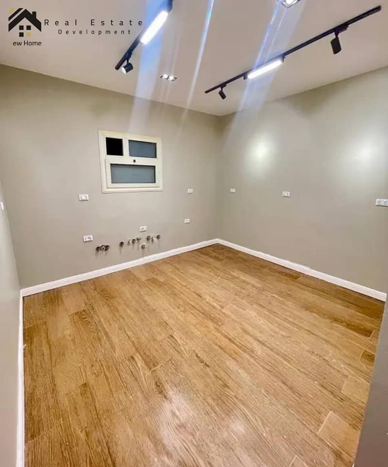 2 WhatsApp Image 2025-11-25 at 14.25. 14_f6fe7841. jpg