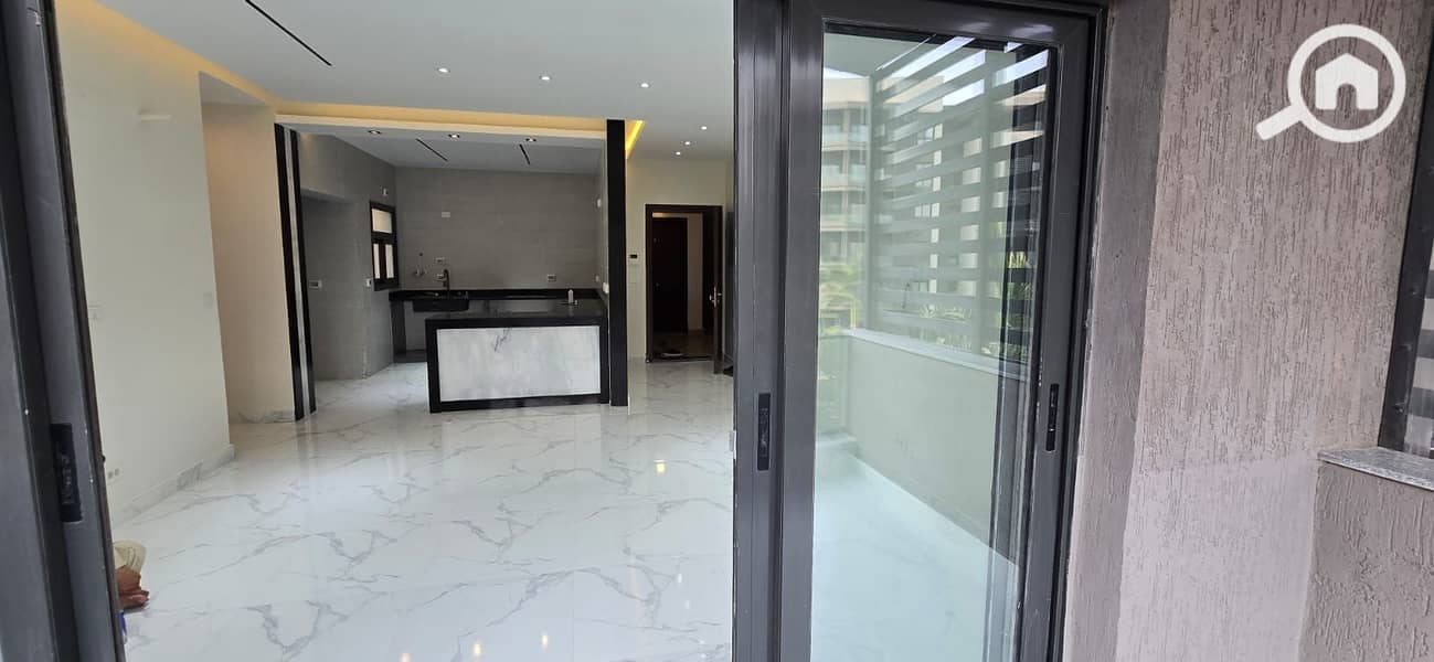 4 25b377ce-af3e-4692-8387-f35791af636b. jpg