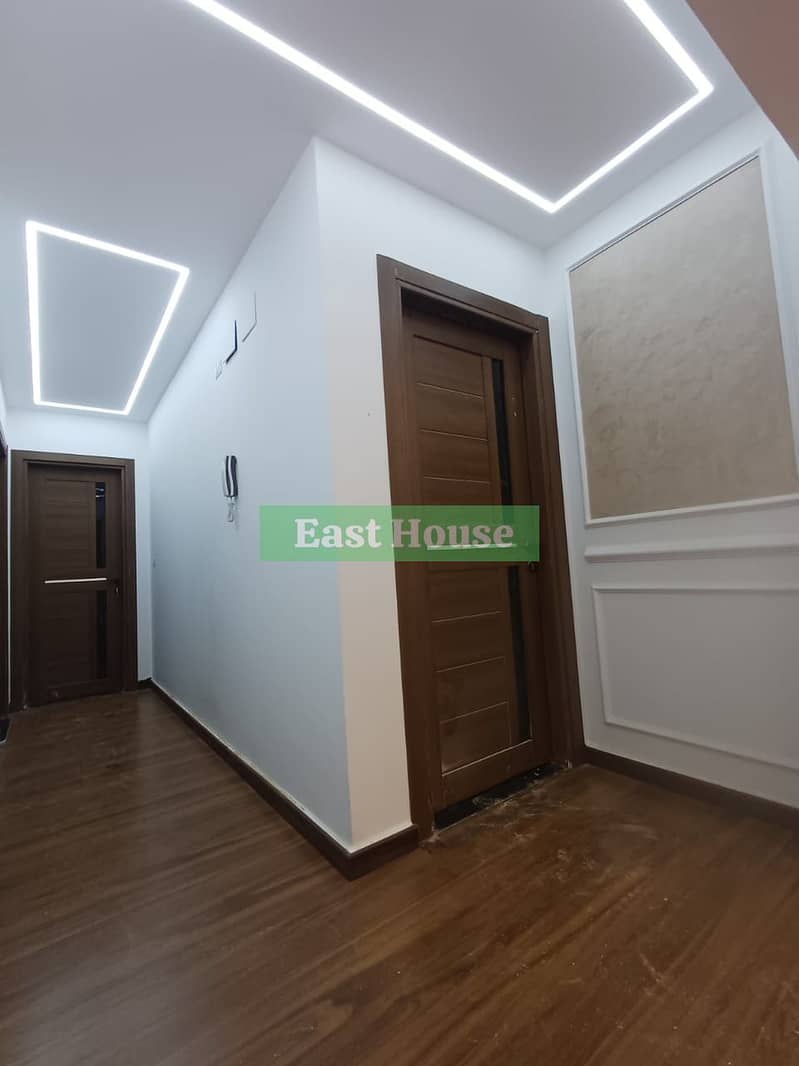 4 0ff87c7c-8414-4fbe-a8e2-799c78693178. jpg