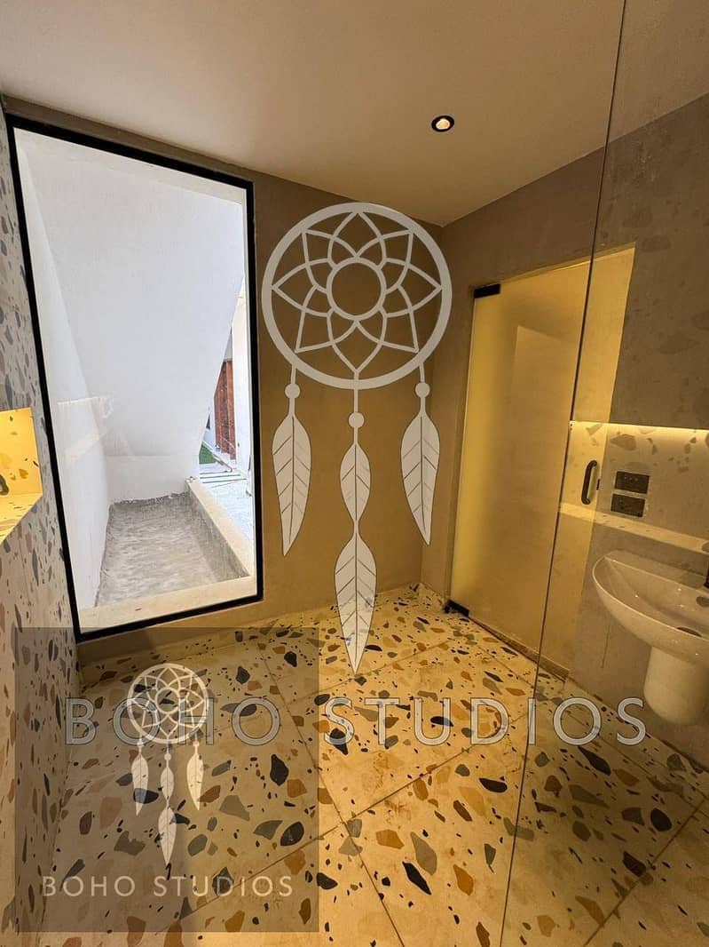 8 a6563807-b7d9-48db-b18f-4fed1a9f7d76. jpg