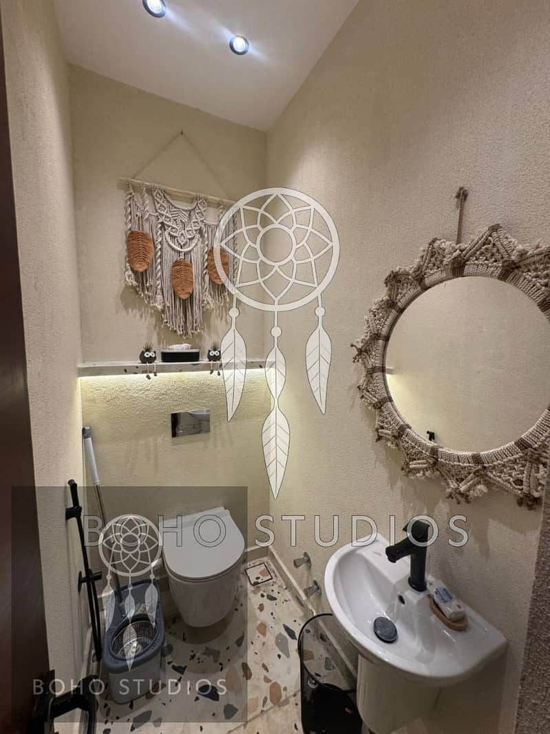 11 db39e308-b7a4-4096-8d56-4f26a5026adb. jpg