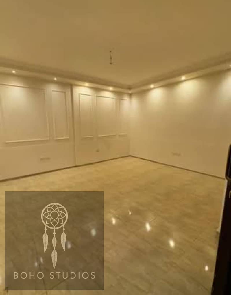 10 c2eb8d68-b6f9-44e7-b78f-845dadcec27a. jpg