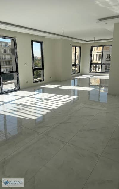 دوبلكس 4 غرف نوم للايجار في القاهرة الجديدة، القاهرة - WhatsApp Image 2025-11-29 at 11.49. 35 AM (2). jpeg