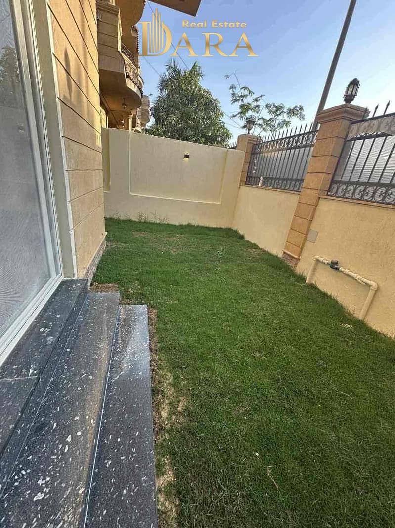 15 febf378d-b005-4a4b-a3c1-4b655f6efbf9. jpg