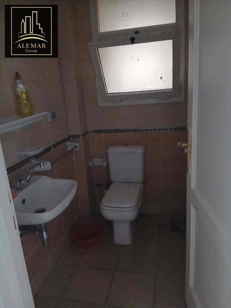 5 6d68adb8-5aa6-46b0-9d88-5e4bb256c6bc. jpg