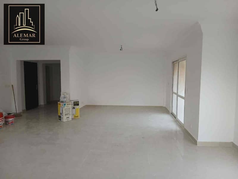 10 cb8ec944-367b-48b3-8b0e-6b83e9e1bab8. jpg