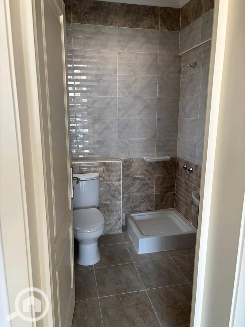 4 WhatsApp Image 2025-11-29 at 11.48. 01_c8db6c92. jpg