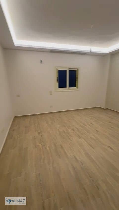 3 WhatsApp Image 2025-11-29 at 12.06. 21 PM (2). jpeg