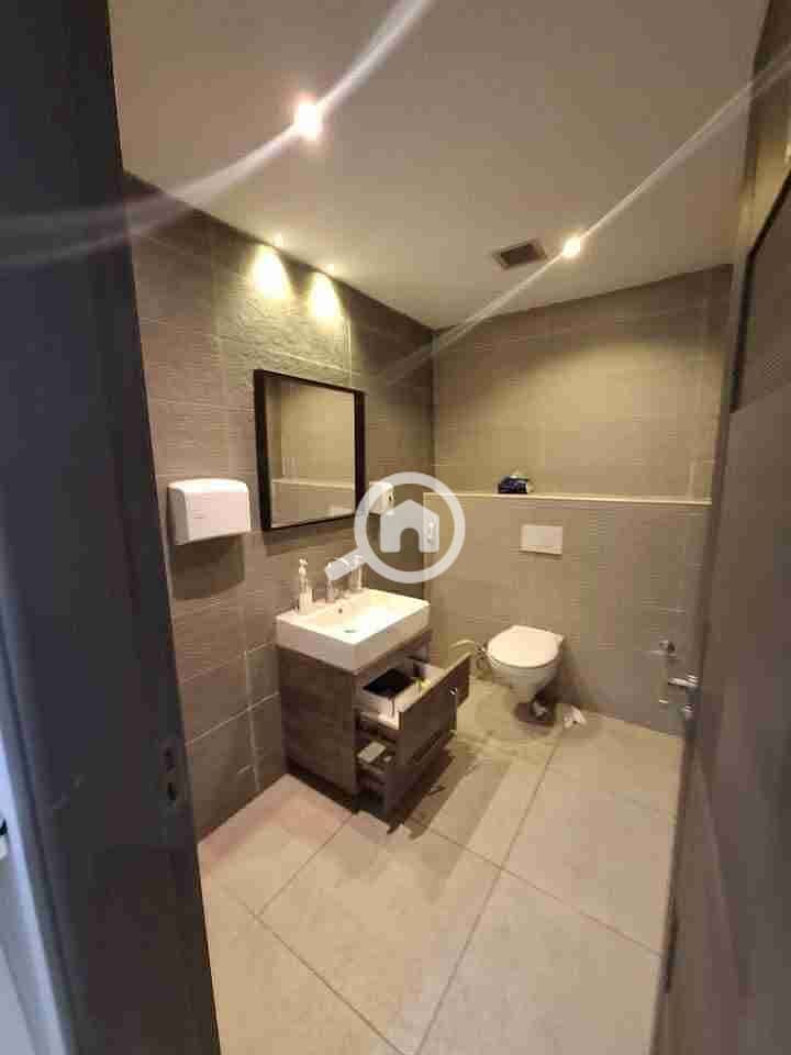 16 FB_IMG_1763421921921. jpg