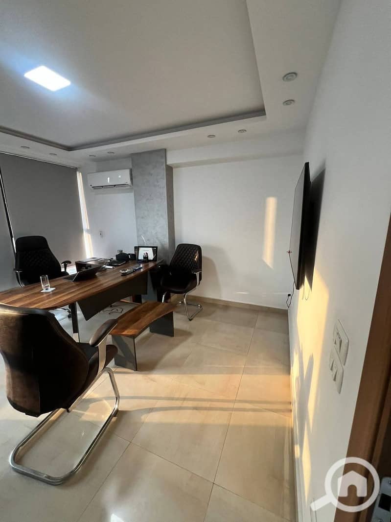 10 WhatsApp Image 2025-11-21 at 4.37. 32 PM. jpeg