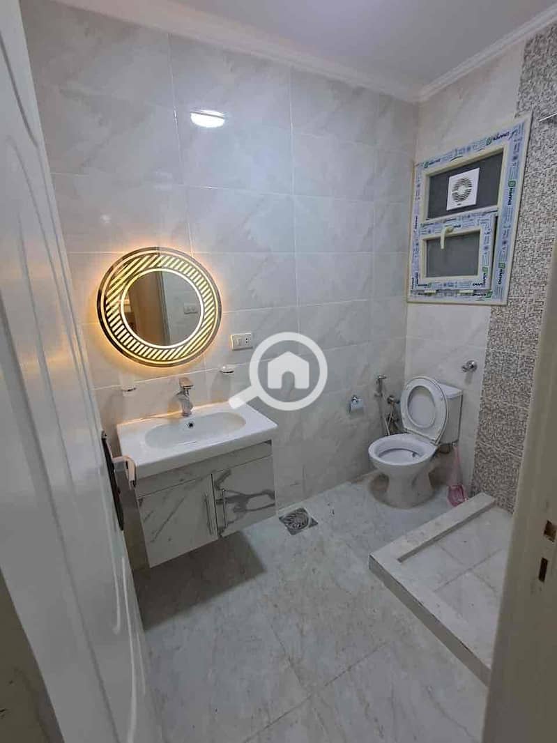 4 6da5833c-7af6-43ef-b0de-f39a74fbd297. jpg