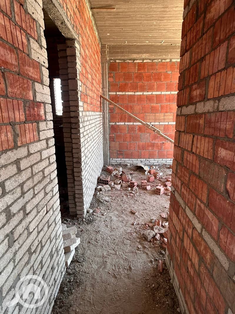 10 WhatsApp Image 2025-09-21 at 14.58. 27_855ae995. jpg