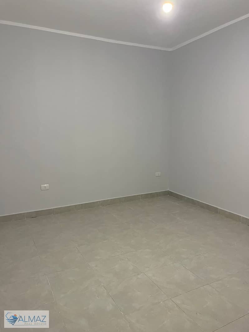 10 WhatsApp Image 2025-11-29 at 12.46. 45 PM. jpeg