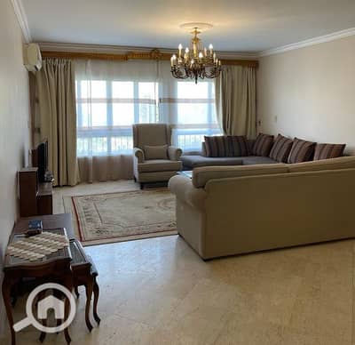 شقة 4 غرف نوم للايجار في الشيخ زايد، الجيزة - IMG-20251129-WA0021. jpg