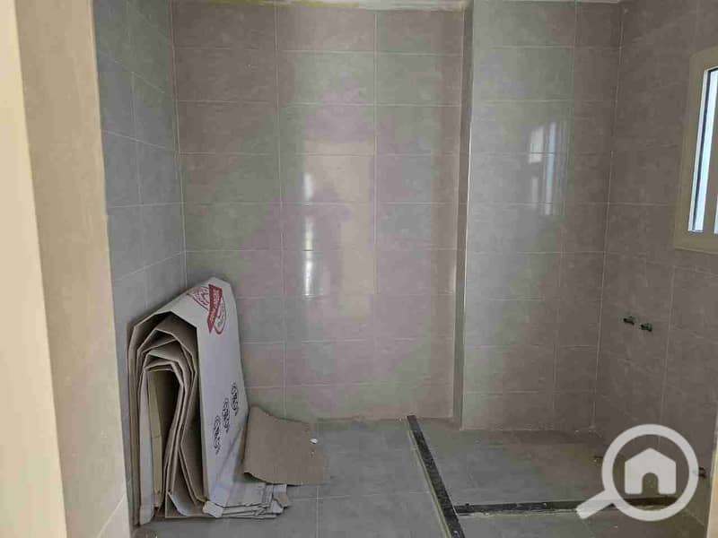 1000176863. jpg 1000176863. jpg