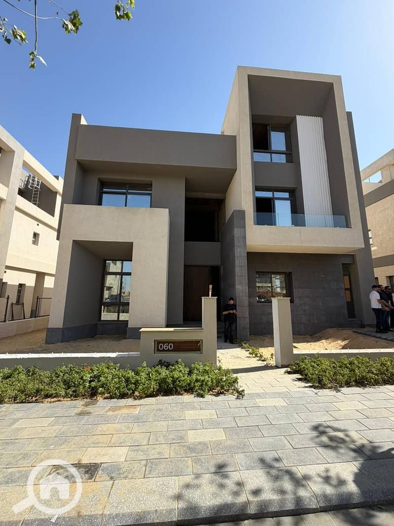 9 WhatsApp Image 2025-11-10 at 16.59. 49_fb9d9330. jpg