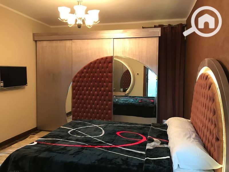 4 865f5b4f-bb02-4451-8609-d3054a9f663a. jpeg