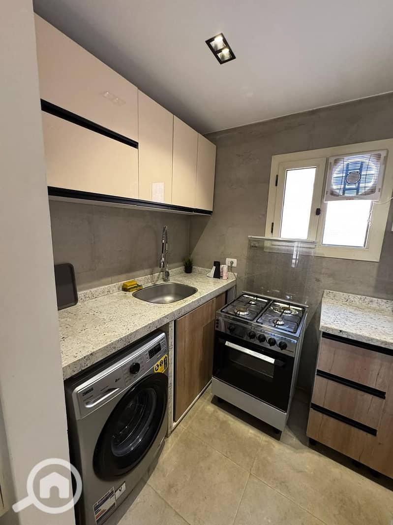 6 9de5d889-6a88-4706-8331-27f563c54777. jpg