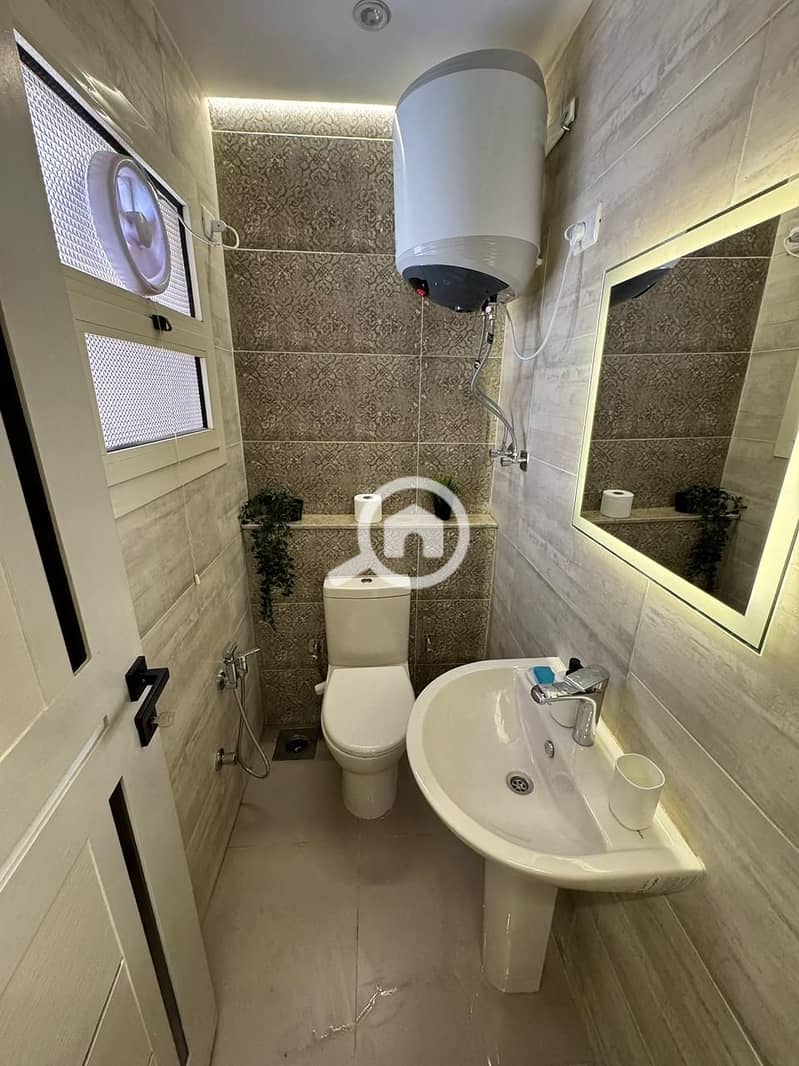 8 210a696c-7560-4af8-94de-7430d73ef040. jpg