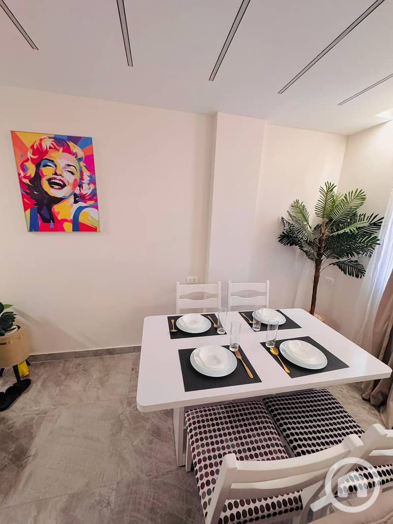 12 c7660c73-ef59-4482-85c6-abaab1cbfdf2. jpg