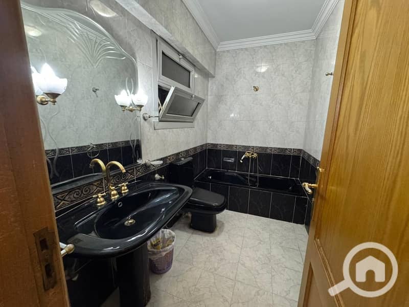 32 WhatsApp Image 2025-11-29 at 1.08. 30 PM. jpeg