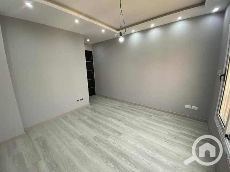 5 WhatsApp Image 2025-11-25 at 3.31. 51 PM (1). jpeg