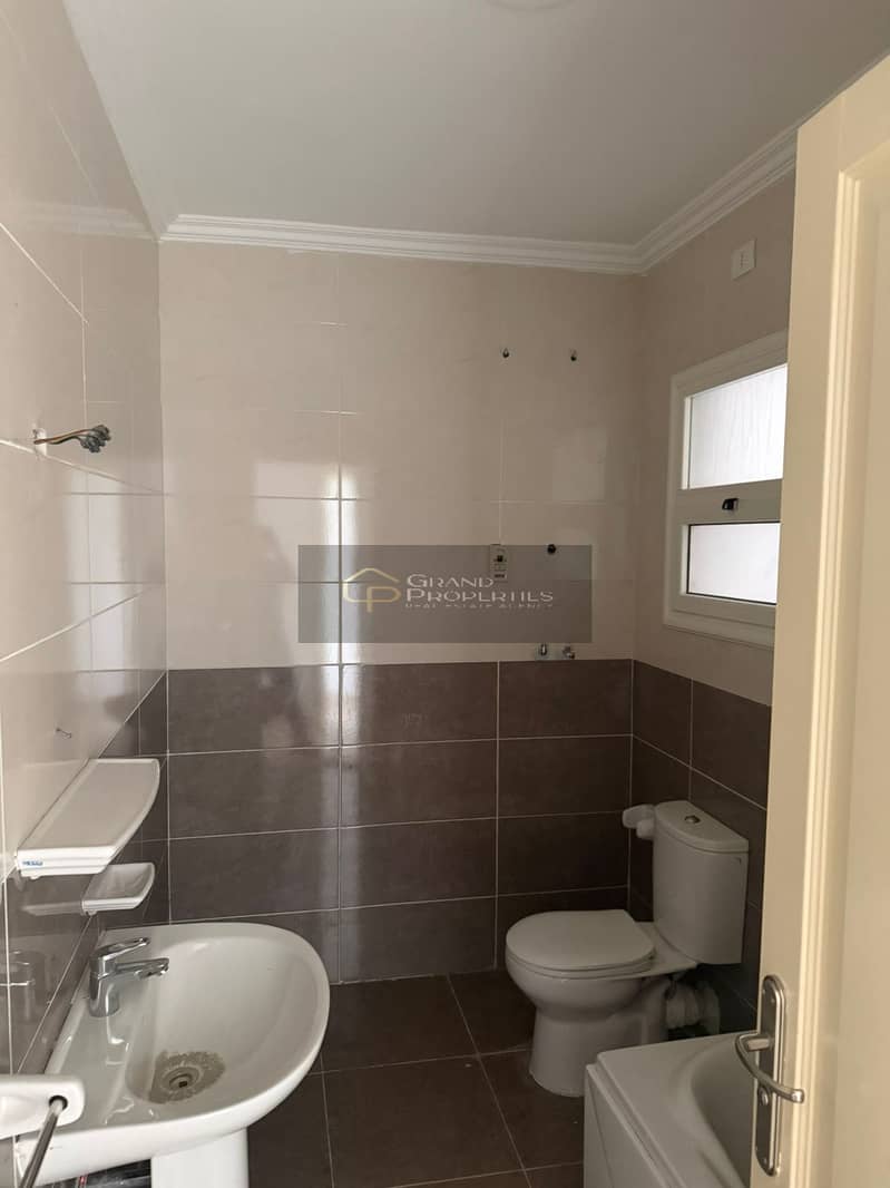 3 5d3feb81-ea59-4642-96ce-9403e96cd803. jpg