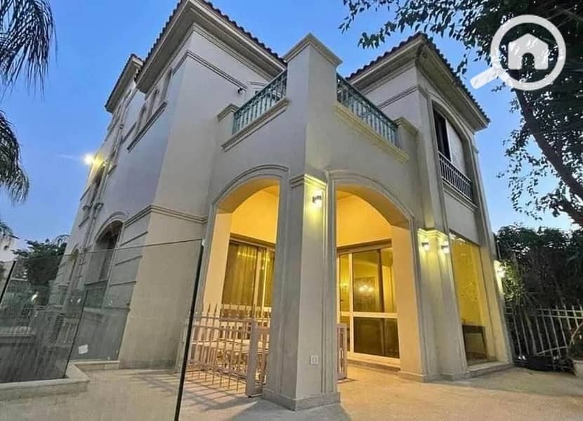 8 FB_IMG_1762660102594. jpg