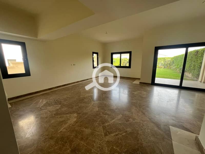 2 4aeccfcf-5e55-419f-85bc-772e1912afcd. jpg