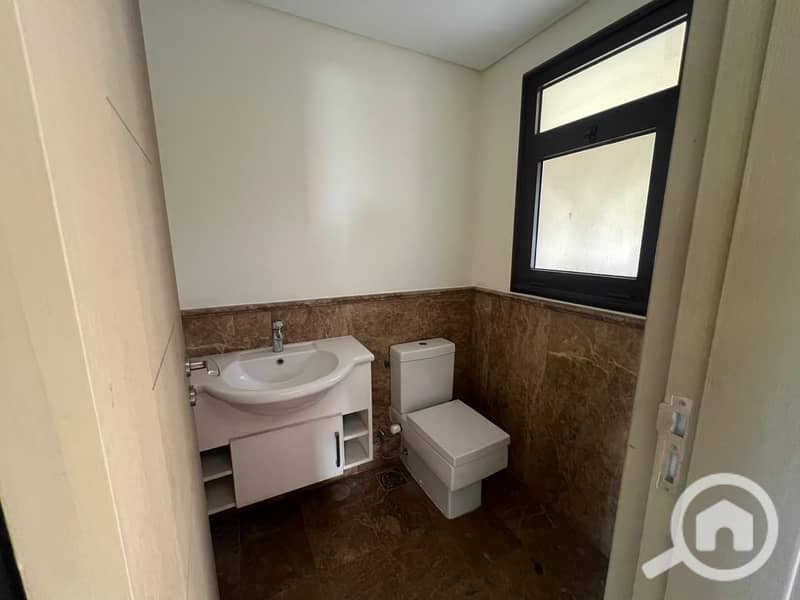 11 2f0005e1-8fea-4265-b1bd-5a6d82c35333. jpg