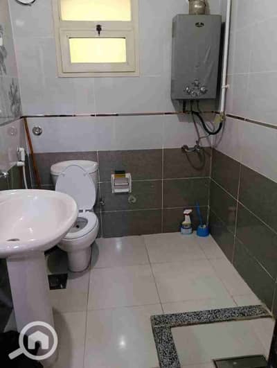 شقة 2 غرفة نوم للايجار في حى الجيزة، الجيزة - 17254. jpg