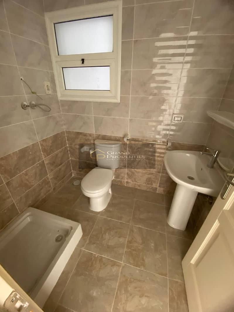 7 18c0ecd0-d48e-4680-8555-74f6ef086dd7. jpg