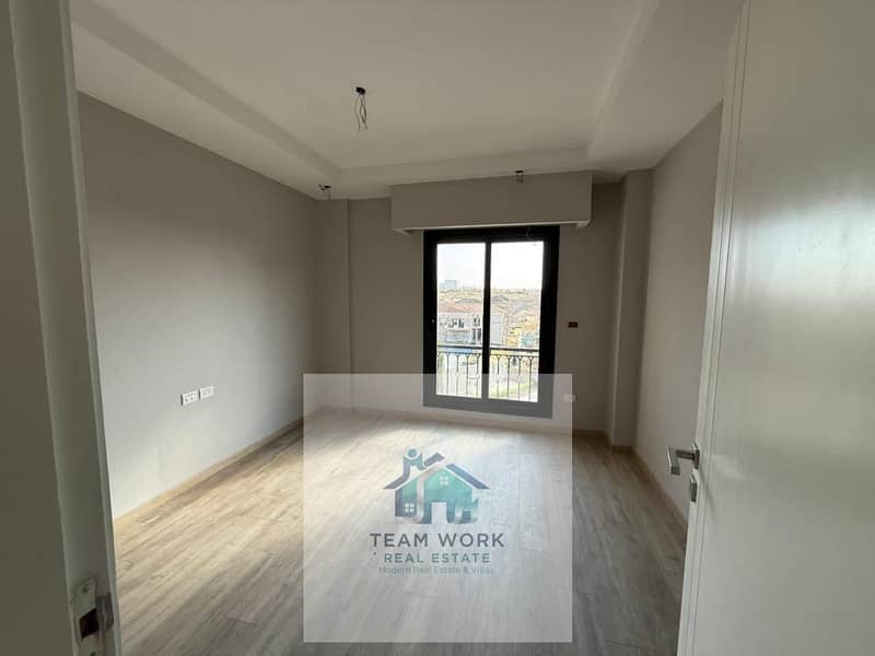 11 ce2357aa-de3f-415d-b575-80d94b965f6d. jpg