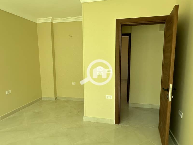 17 WhatsApp Image 2025-10-08 at 5.17. 55 PM (2). jpeg