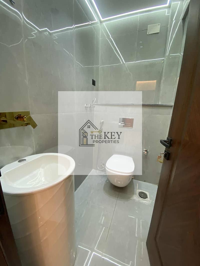 13 WhatsApp Image 2025-11-29 at 3.44. 41 PM (3). jpeg