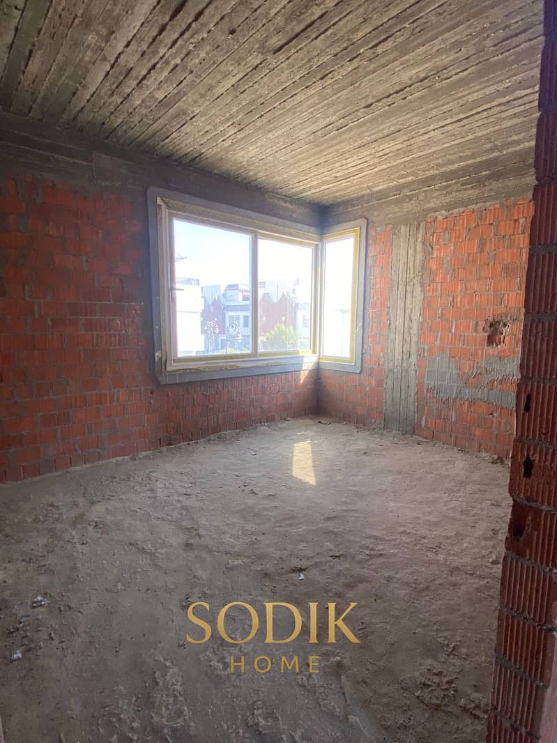 12 WhatsApp Image 2025-10-14 at 3.52. 59 PM (2). jpeg