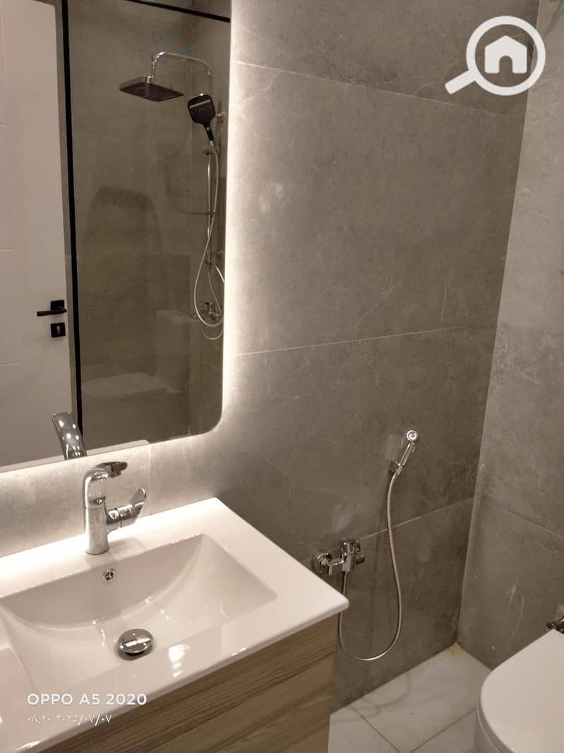 10 178 50,000                     . jpg