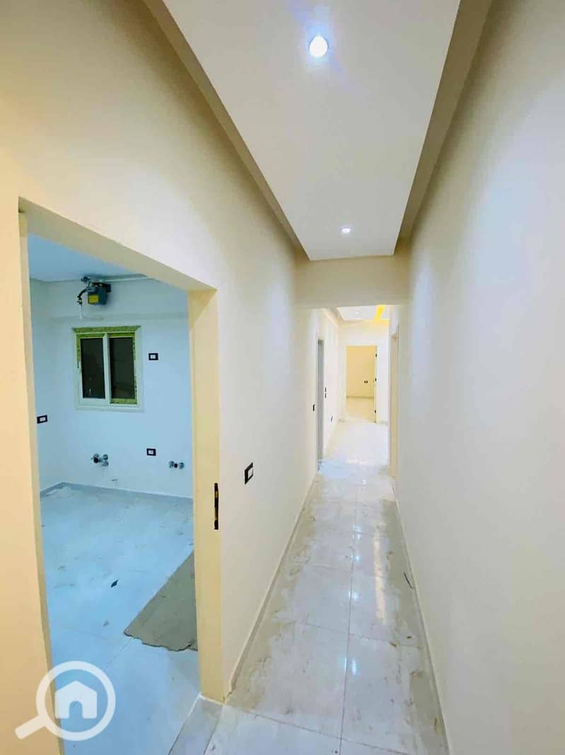 5 ec3a3fcb-21a7-4f68-b4cd-279e72e04a10. jpg