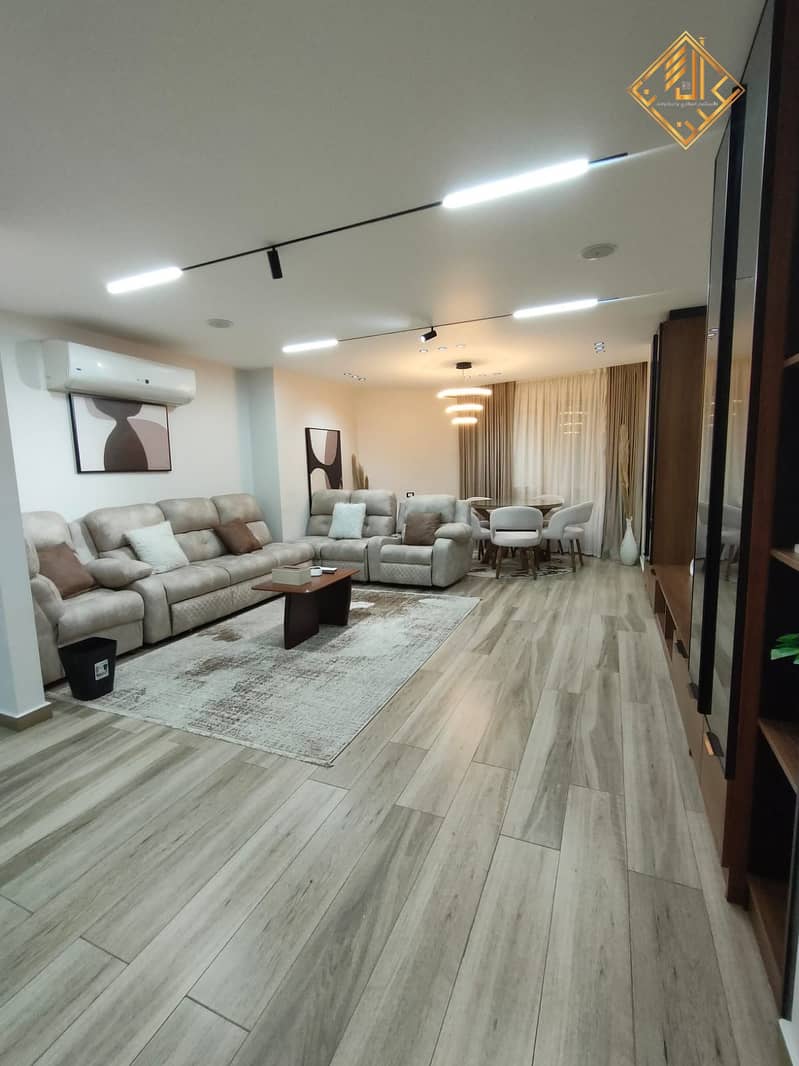 6 WhatsApp Image 2025-10-06 at 13.56. 41 (2). jpeg