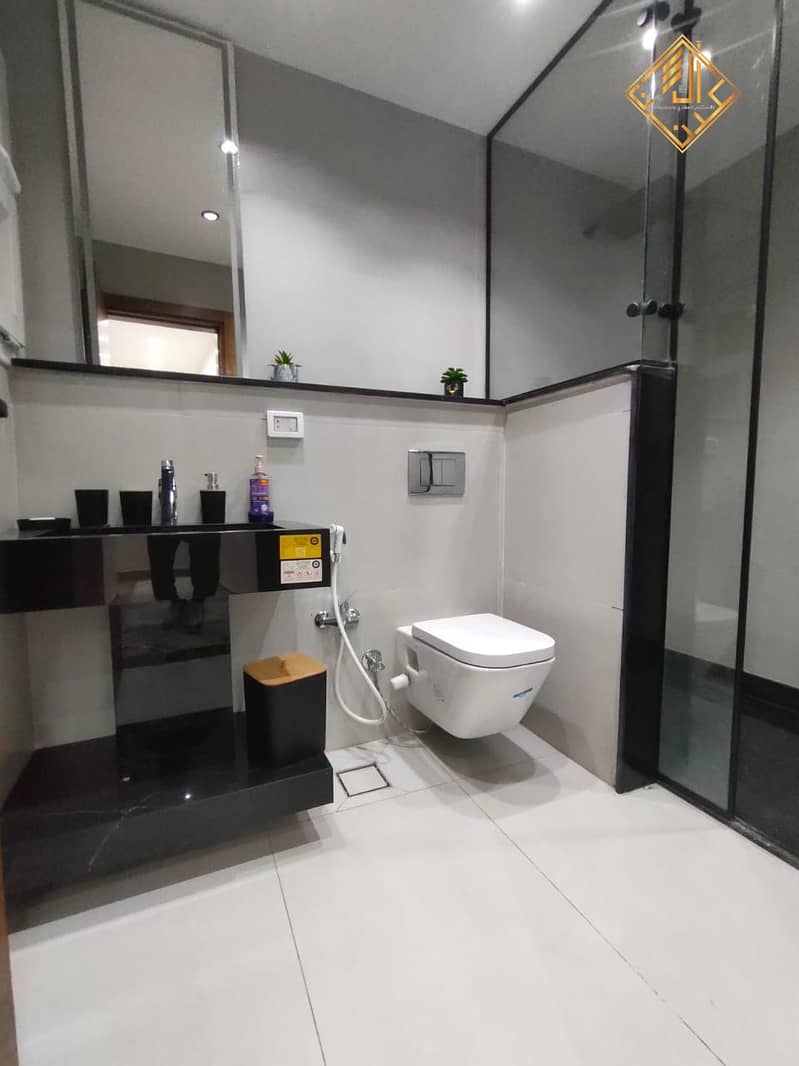 10 WhatsApp Image 2025-10-06 at 13.56. 35 (1). jpeg