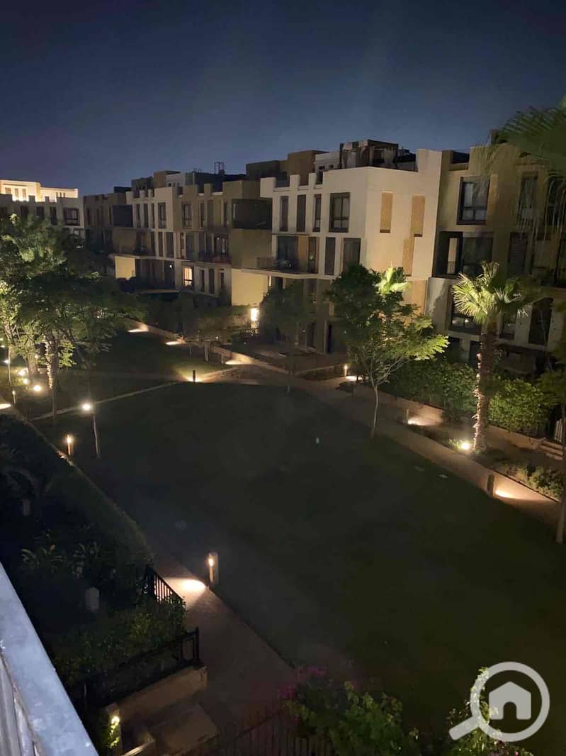 10 bfc02f9f-448d-4e3f-a2c2-a683c12df39c. jpg