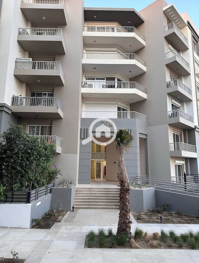 5 497907192_1472098860820854_8595060089013457706_n. jpg